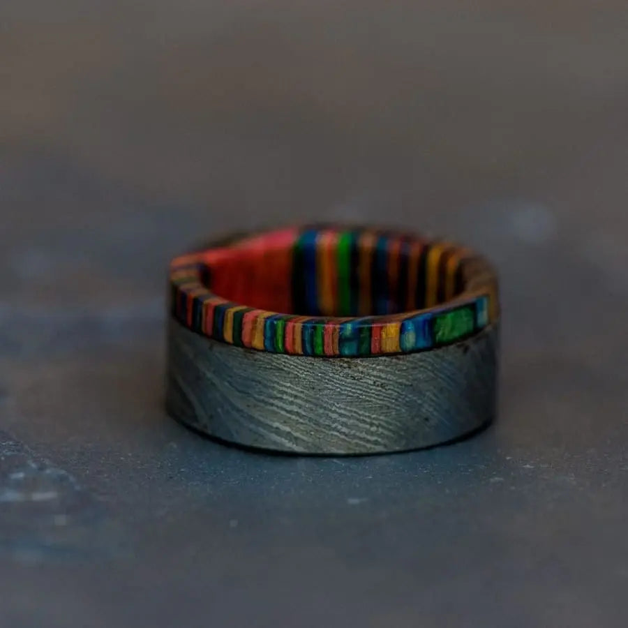 Damascas Ring with colourful wood inner